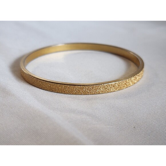 Vintage Classic MONET Signed Gold Tone Brushed Textured Bangle Bracelet - Picture 1 of 7